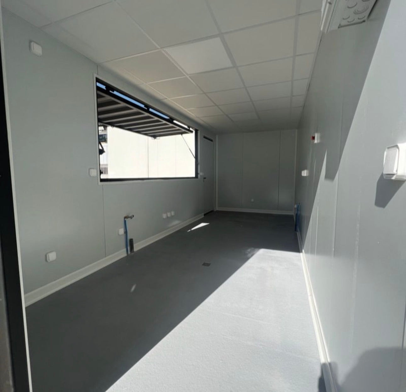 CONTENEDOR PERSONALIZADO PARA BAR – Image 4