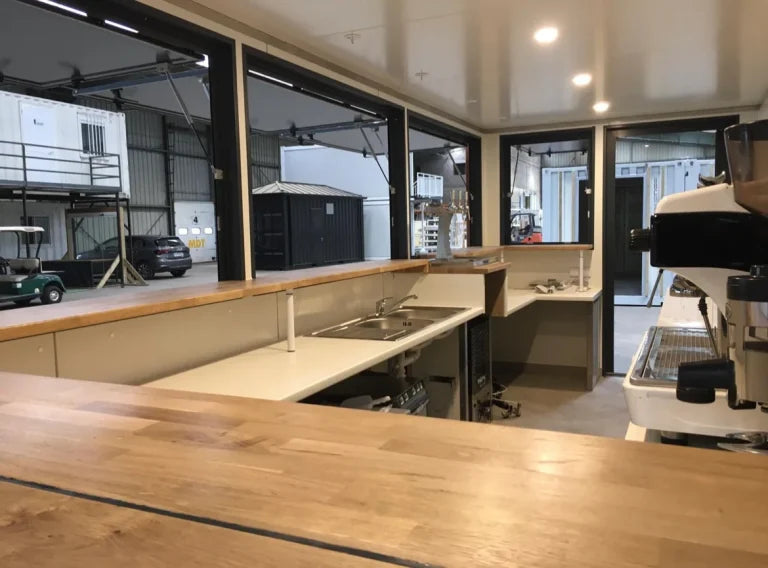 CONTENEDOR DE ENVÍO DE 20 PIES CONVERTIDO EN CAFETERÍA/BAR/SNACK BAR – Image 6