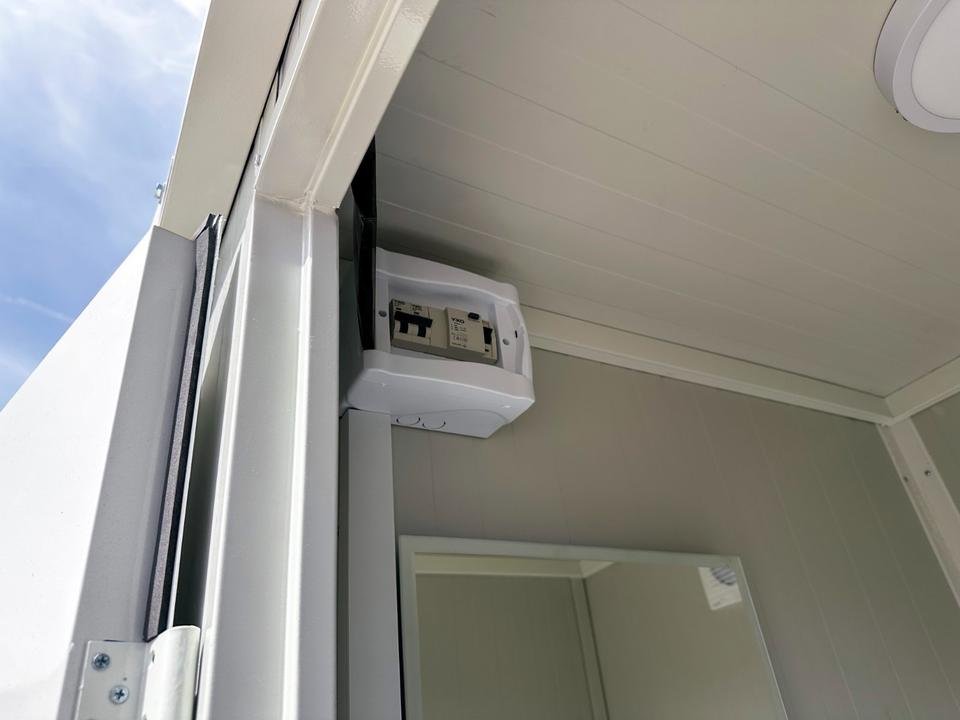 CONTENEDOR SANITARIO DE DOBLE WC (220X120M)NUEVO – Image 14