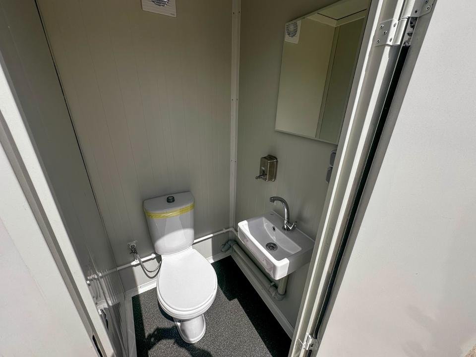 CONTENEDOR SANITARIO DE DOBLE WC (220X120M)NUEVO – Image 10