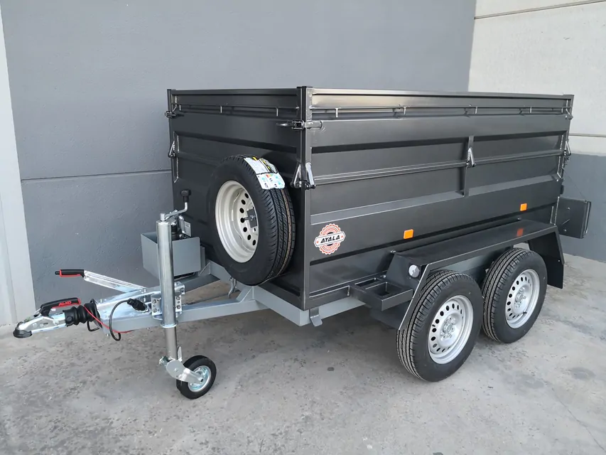 Remolque basculante hidráulico de 2 ejes con soporte lateral – Ruedas en el exterior – Image 2